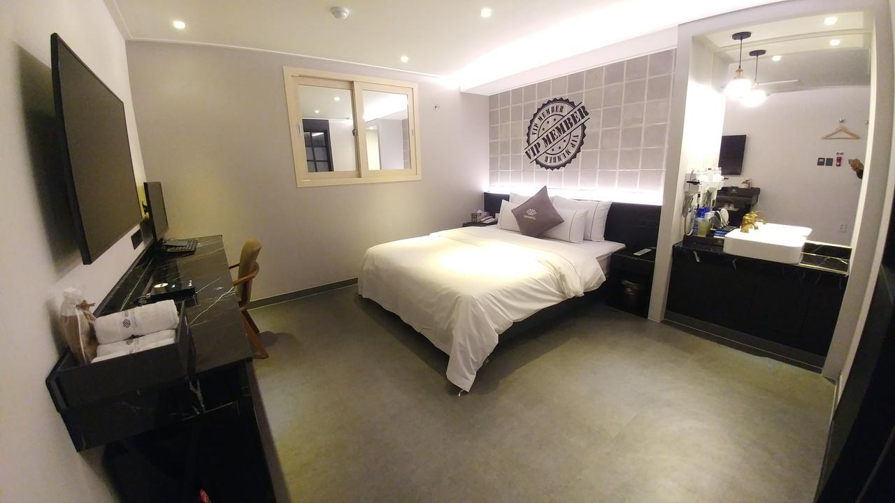 Vovo Hotel Seosan Экстерьер фото