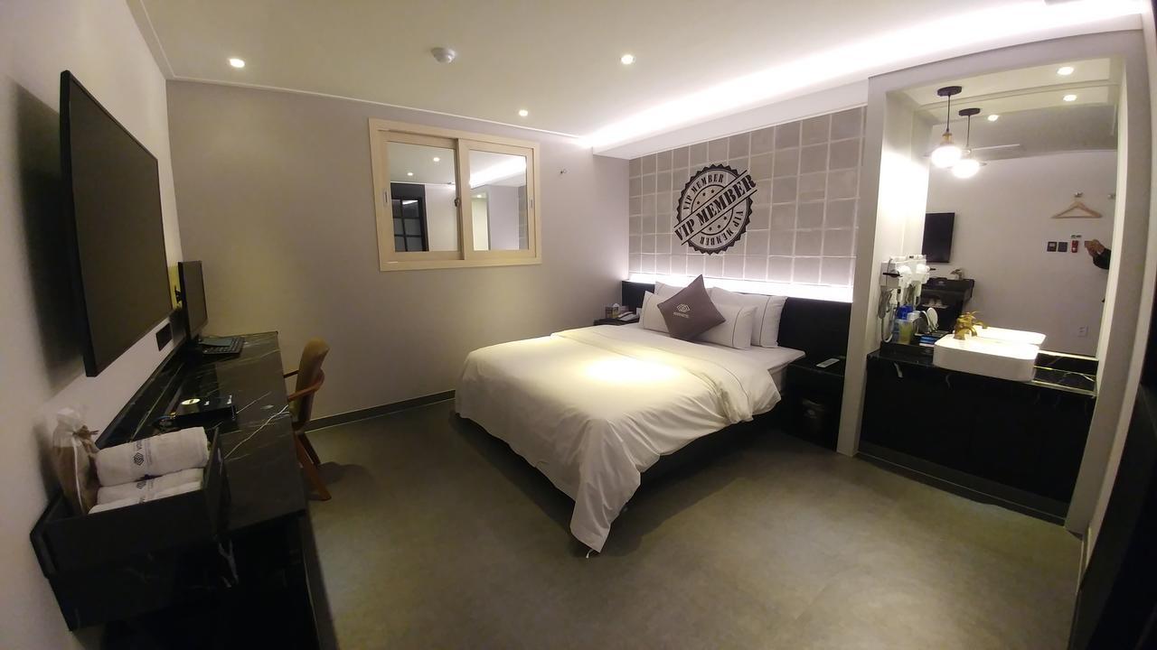 Vovo Hotel Seosan Экстерьер фото