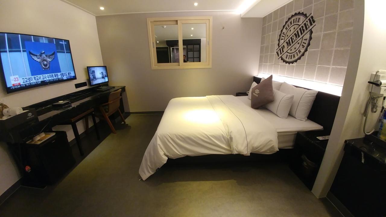 Vovo Hotel Seosan Экстерьер фото