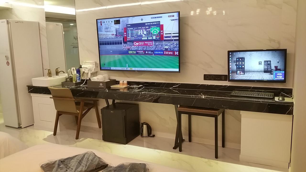 Vovo Hotel Seosan Экстерьер фото